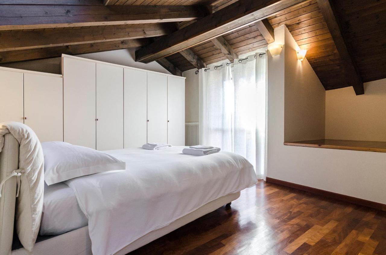 Flat 13: Elegante E Luminoso Con Terrazzo Privato Apartment Bologna Ngoại thất bức ảnh